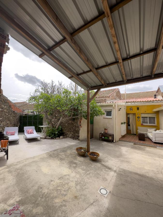 San Isidro Villa Miguelanez Exterior photo